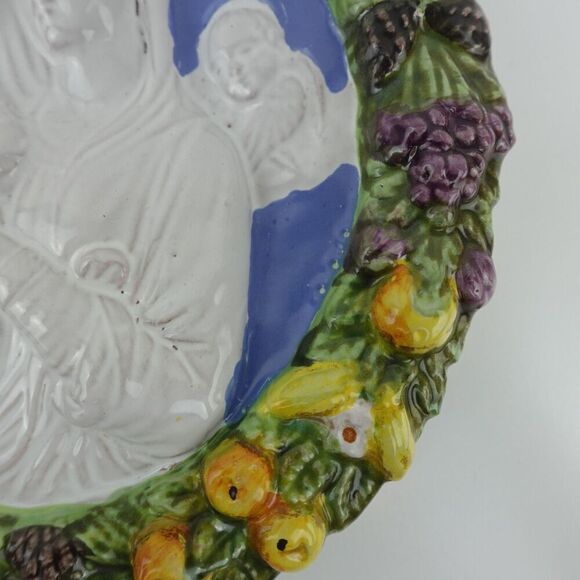 Italian Mary & Jesus with Angels Round Wall Plaque with Fruit Border - Picture 6 of 13